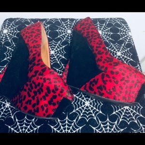 Red leopard/ black wedge peep toes